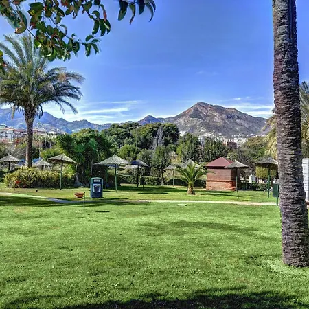 Apartmán Deluxe In Benalbeach With Views